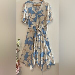 LIXOLOGY  BLUE  AND CREAN FLORAL High Low Dress SIZE L